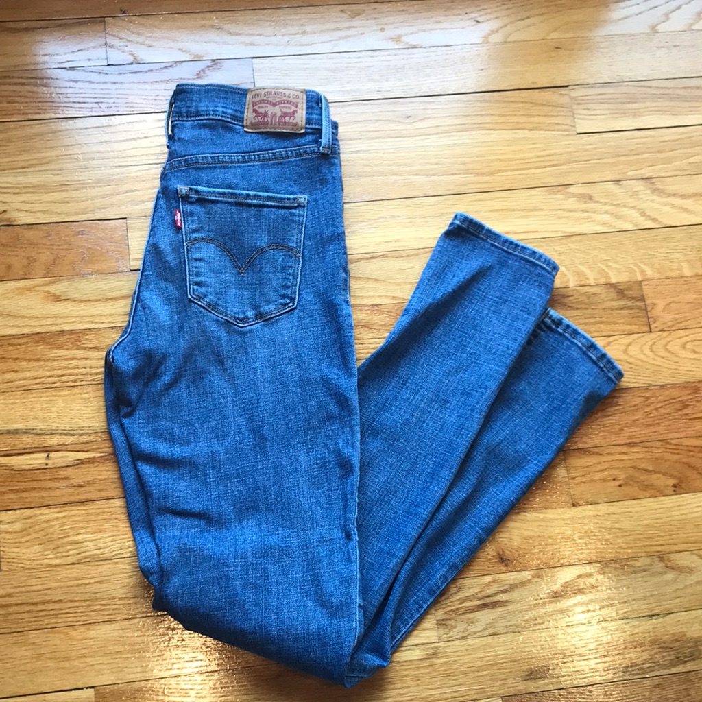 Levis 311